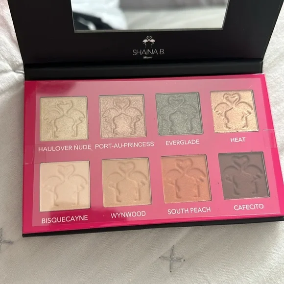 Shaina B Miami eye shadow palette - Picture 2 of 5